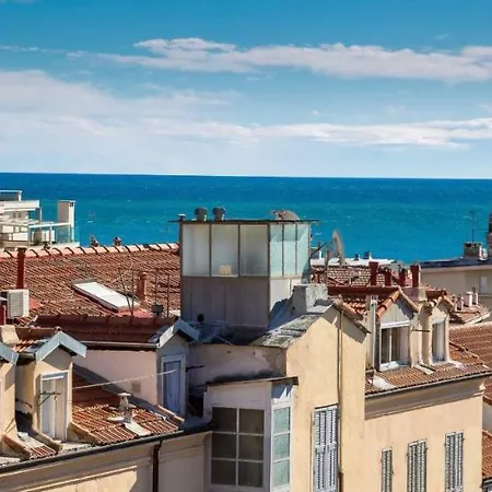 Via Volta Apartment *